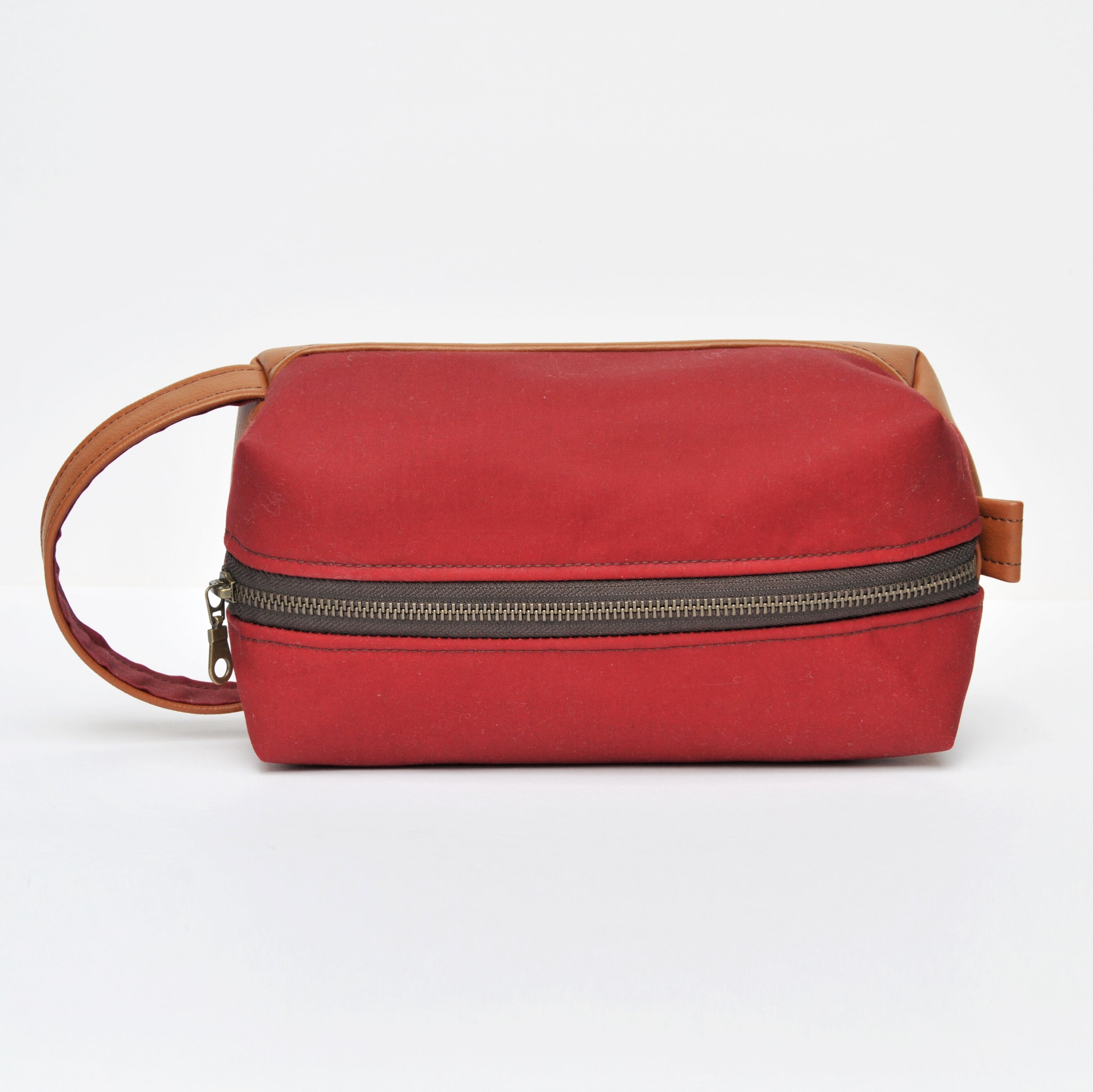 Premium Leder Kulturbeutel Herren – Dopp Kit & Umhängetasche Für Reise, Toilettenartikel & Accessoires
