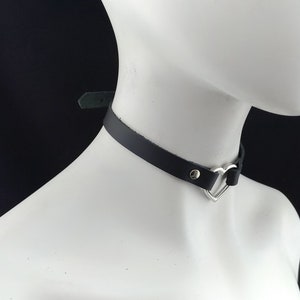 Heart choker genuine leather choker collar black leather heart choker with silver heart ring image 4