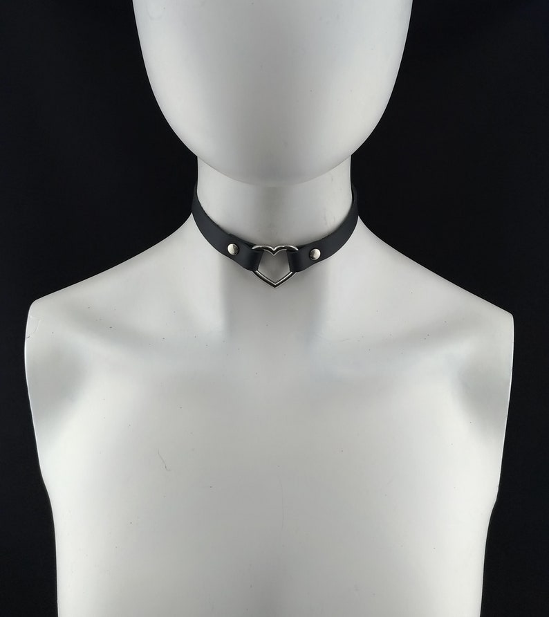 Heart choker genuine leather choker collar black leather heart choker with silver heart ring image 2