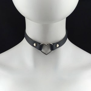 Heart choker genuine leather choker collar black leather heart choker with silver heart ring image 1
