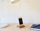 iPhone 4, 5, 6Dock Handmade from Oak