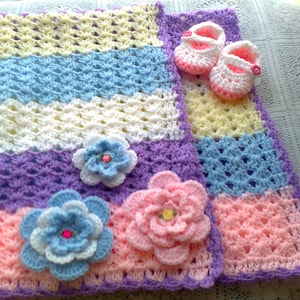 PDF Baby shawl crochet pattern: use up left over yarn