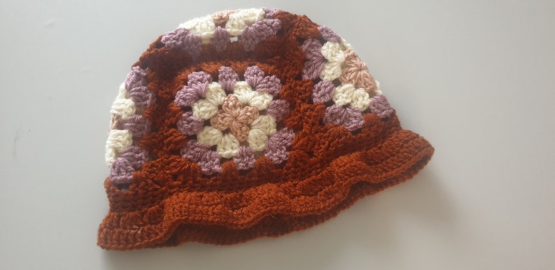 PDF GRANNY Square crochet bucket hat crochet pattern. TJC74 image 2