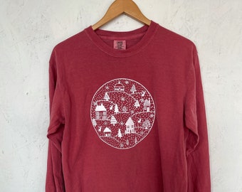 T-shirt à manches longues avec scène d'hiver dessinée à la main - Couleurs confortables