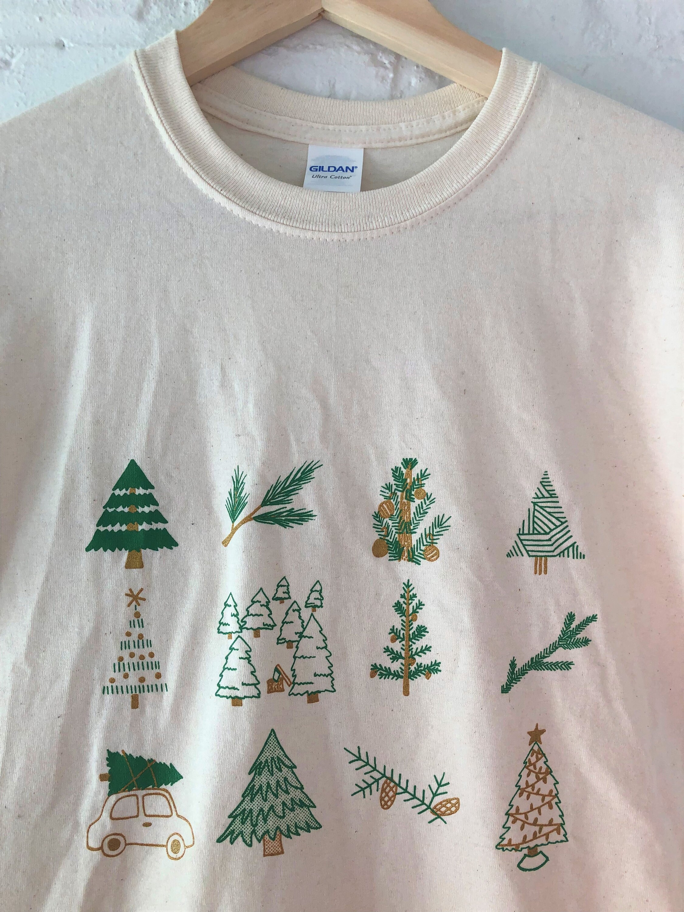 Christmas Holiday Screen Printed T-shirt - Etsy