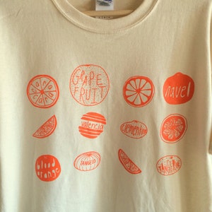 T-shirt sérigraphié Oranges Food, t-shirt graphique image 2