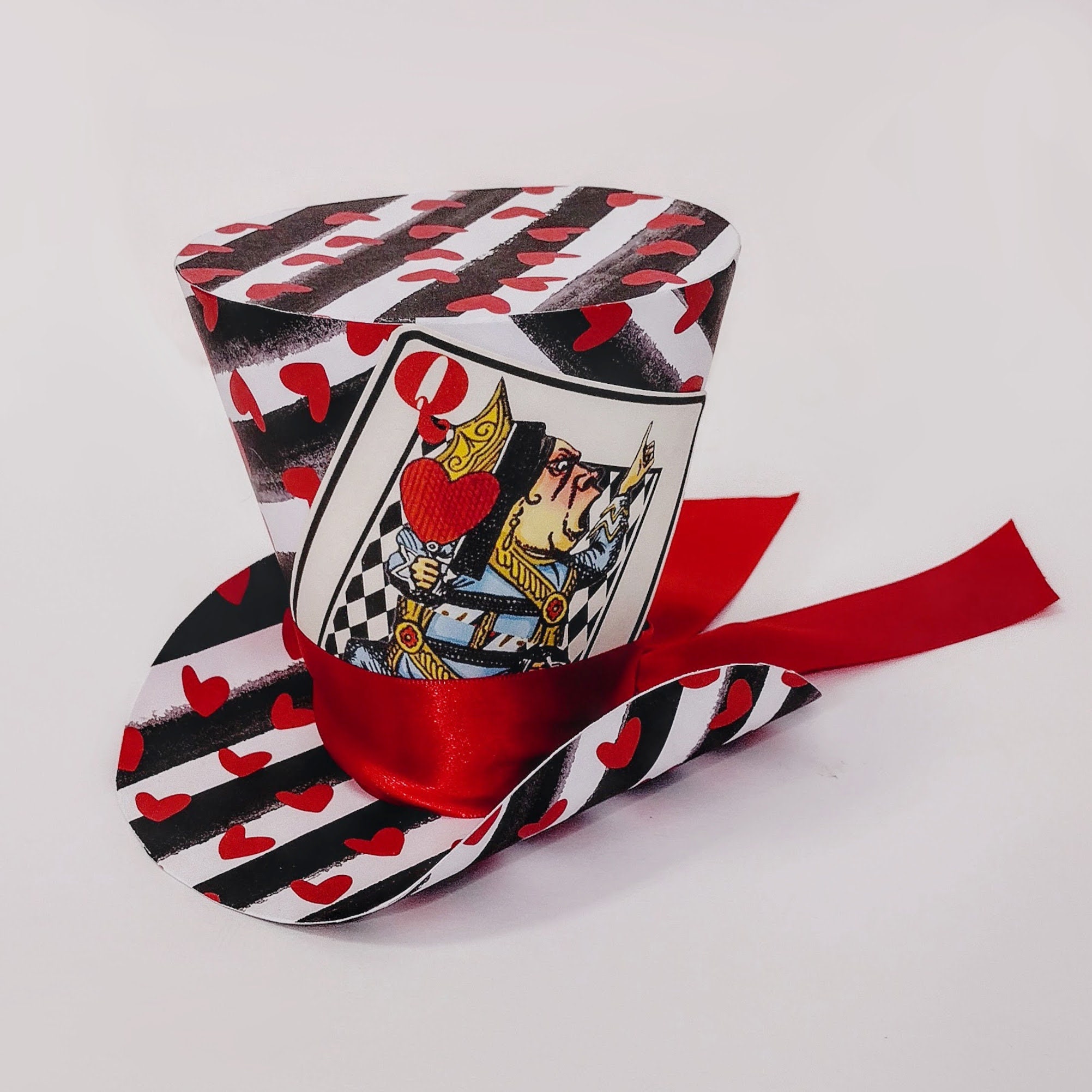 Alice In Wonderland Hat Ornament - Queen of Hearts – The Country Christmas  Loft