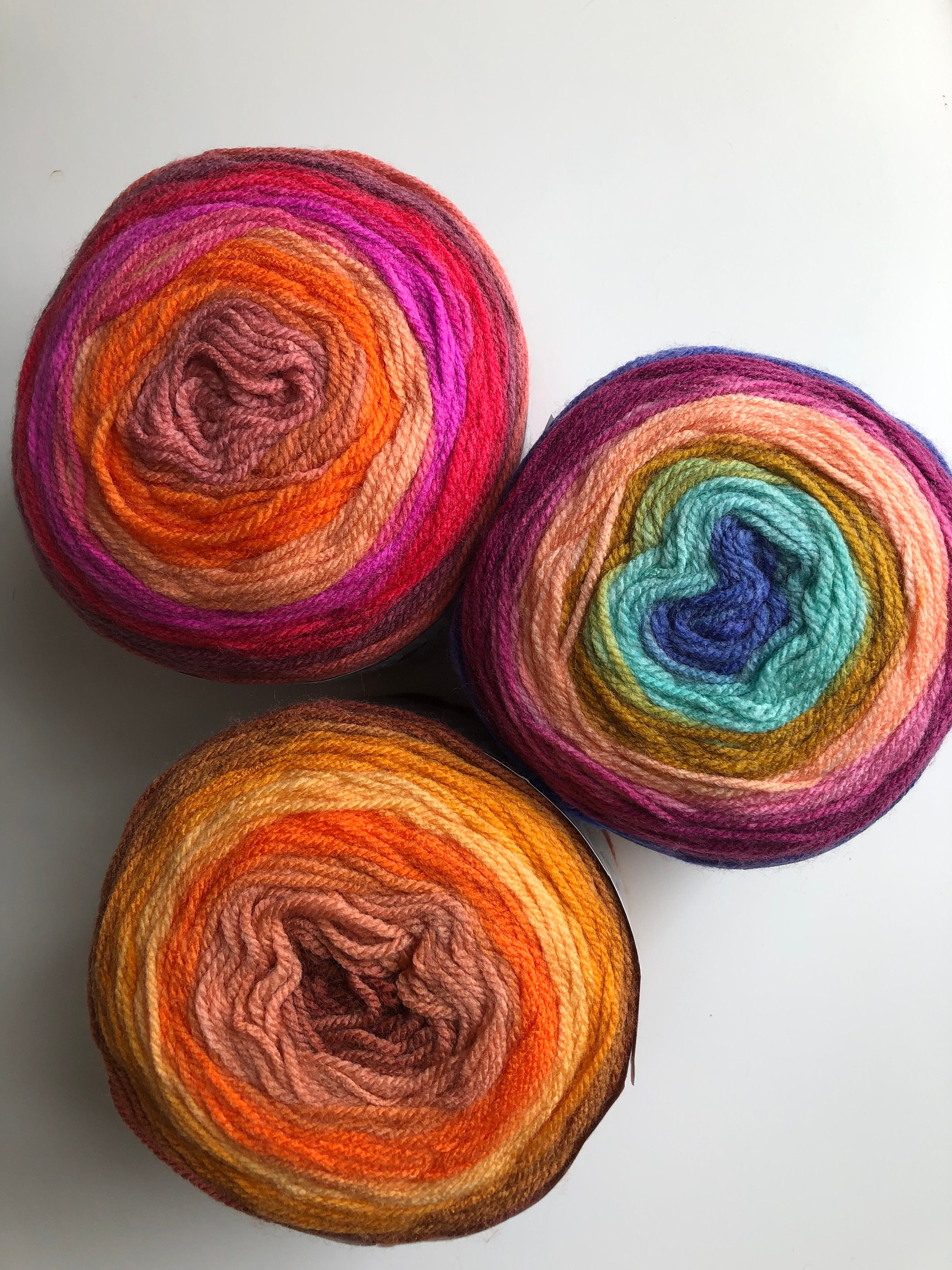 Bernat Pop Cake Yarn, Self-striping Acrylic Yarn in Choice of 5 Color,  Worsted Weight 280 Yds 5 Oz Destash Yarn, Gift for Knitter Crocheter 