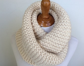 Cream infinity chunky knit circle scarf off white Cream INFINITY SCARF Solid Off White, Handmade Crochet  main image 4