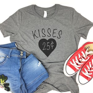 Camiseta Kisses 25 Cents | Presente para a mãe - Presente para o dia das mães - Camiseta com logotipo gráfico de letras - Camiseta engraçada para presente de avó - Presente de aniversário para irmã