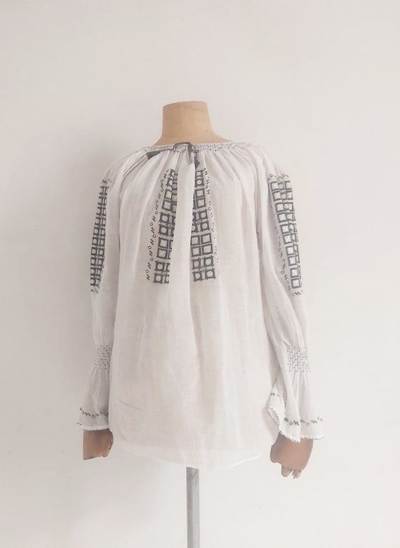 Vintage 70's Romanian boho black embroidery white… - image 4