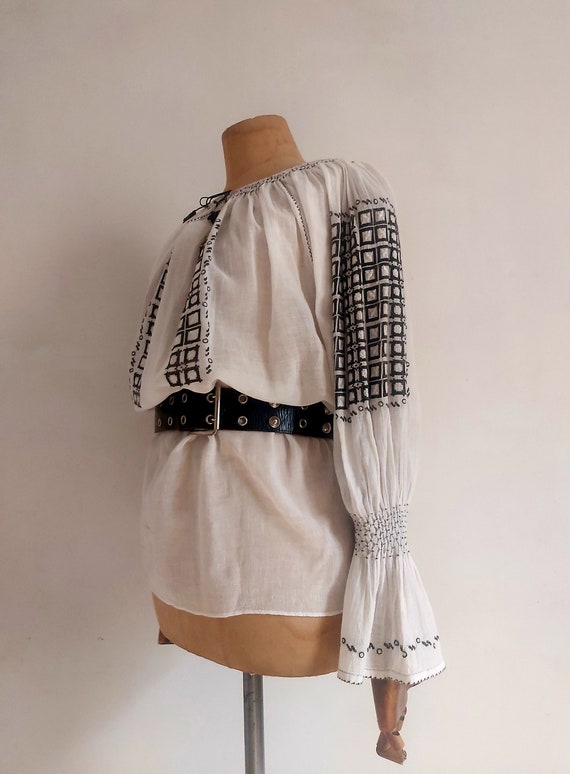 Vintage 70's Romanian boho black embroidery white… - image 3