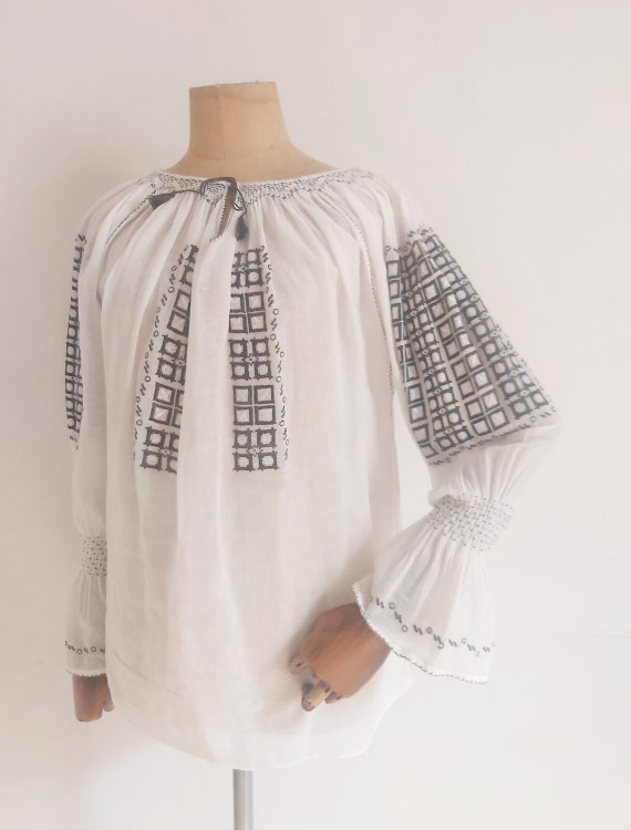 Vintage 70's Romanian boho black embroidery white… - image 1