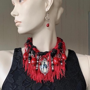 Dramatic Vampiress necklace and blood drop earrings, Vampire bat necklace, Sexy undead gothic necklace, Unique macabre necklace, Ooak
