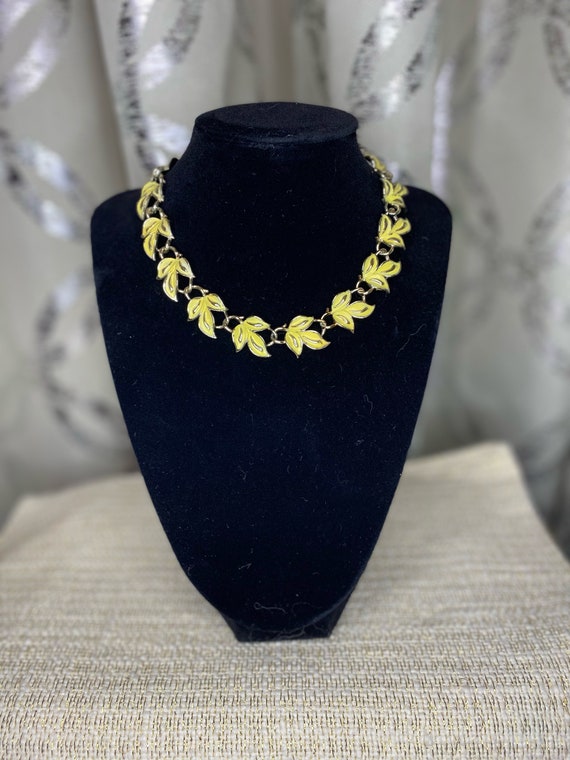 1950s Vintage MCM Coro Yellow Leaf Necklace