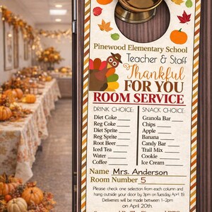 Thanksgiving Staff Appreciation Door Hanger: School Pto Pta Fall Appreciation Thank You Idea Editable Room Service (Digital Download) afbeelding 1