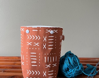 Yarn Caddy, Yarn Bowl, Yarn Sacks, Yarn Skein Holder, Yarn Gifts, Knitting Accessories, Yarn Holder Bag, Gift for Knitter, Yarn Cake Bowl