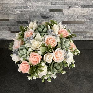 Bouquet de fleurs de savon. Cadeau de savon de fleur fait main, cadeau d'anniversaire pour elle, cadeau parfait pour elle, cadeau d'anniversaire de cadeau de mère cadeau floral de savon