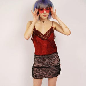 Y2K Lace Mini Skirt (M) medium black pink vintage
