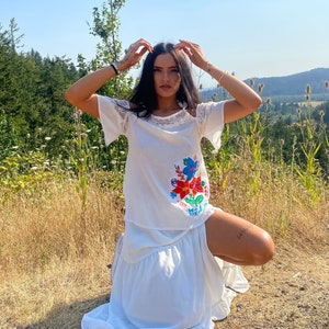 70s floral peasant top (S) bohemian floral embroidered hippie small peasant el salvador cutout