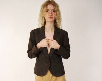 vintage blazer à fines rayures (4) veste de costume marron des années 90 femme petite