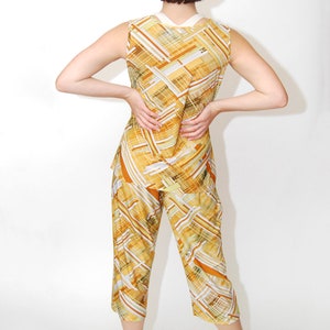 60s Top and Pants Set M/L vintage geometric yellow gold shirt capri ankle crop sleeveless mod psychedelic pattern spring summer outfit image 3