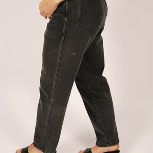 High Waisted Jeans 29 faded black 90s vintage mom 11 image 5