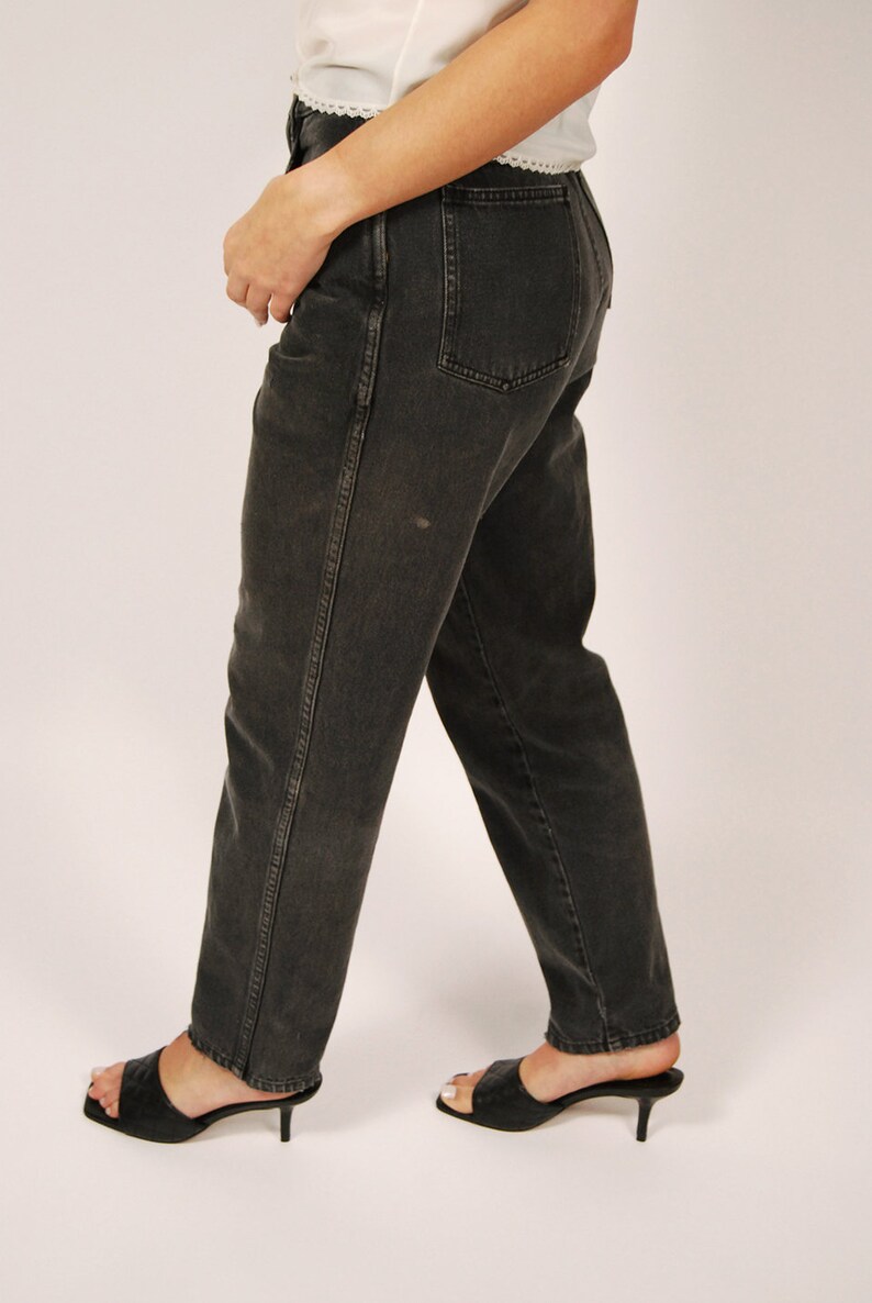 High Waisted Jeans 29 faded black 90s vintage mom 11 image 5