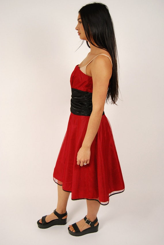 90s Prom Dress (M) vintage red polka dot ruched h… - image 2