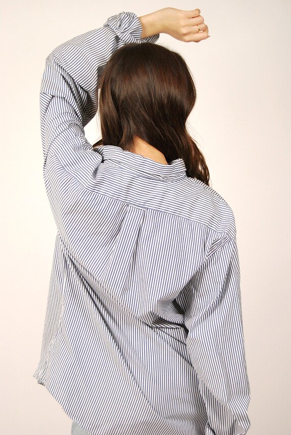 Striped Men's Shirt (2XL) vintage white navy blue… - image 9