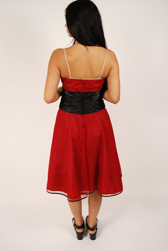 90s Prom Dress (M) vintage red polka dot ruched h… - image 3