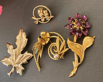 Vintage 4 Floral Gold tone Brooch Pin Lot