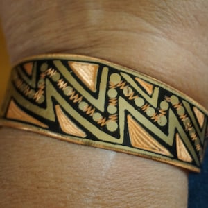 Vintage Southwestern Copper Inlaid Enamel Zig Zag Pattern Cuff Bracelet