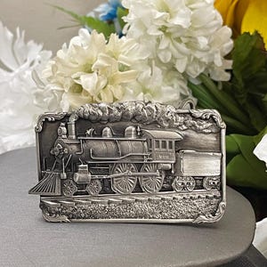 Vintage Siskiyou Railroad Train Steam Engine Belt Buckle Locomotive