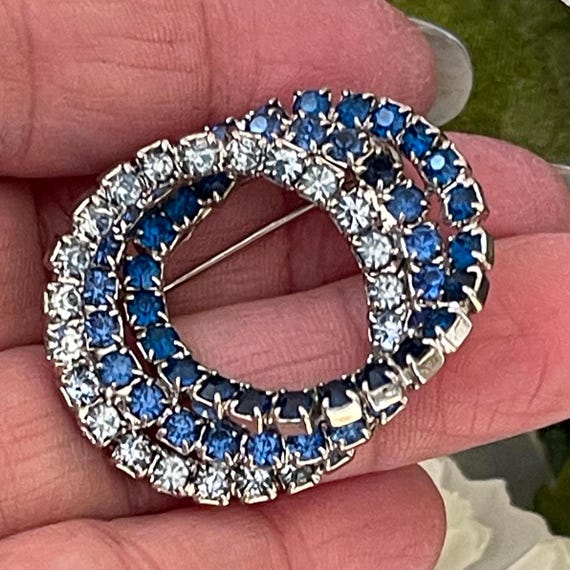 Vintage 3 Circle Pattern Interlocking Ring Circle… - image 1