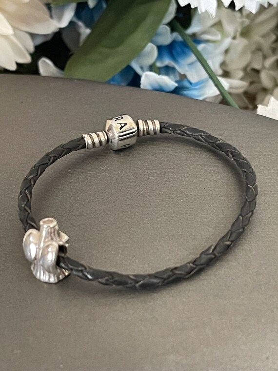 Pandora bracelet black leather deals