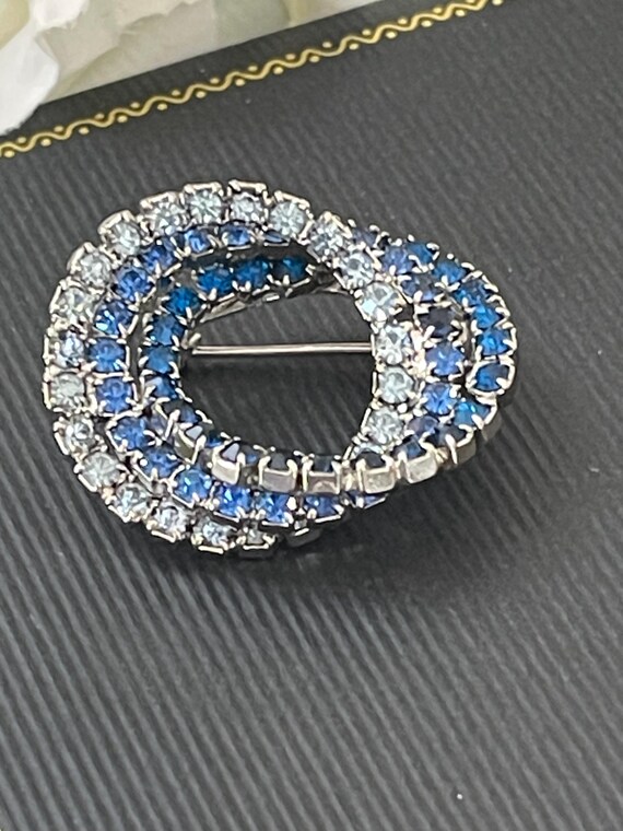 Vintage 3 Circle Pattern Interlocking Ring Circle… - image 7