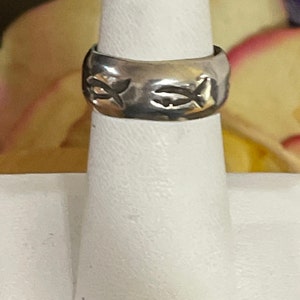 Sterling Silver Christian Fish Band Ring 925 Size 6.25