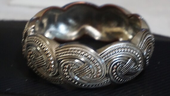 Vintage Silver Tone Swirl Design Bangle Bracelet … - image 7