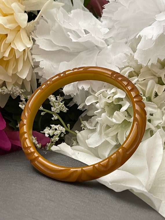 Vintage Bakelite Deep Carved  Butterscotch Bangle… - image 7