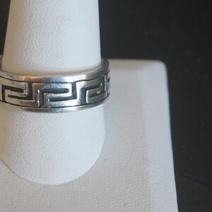 Vintage Greek Key Intertwined Design Sterling Silver Band Size 11.25