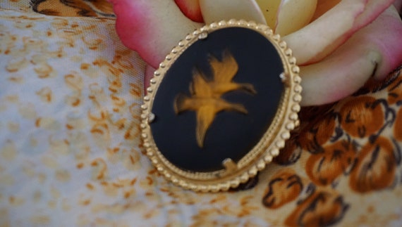 Vintage Gold tone Black Enamel And Glass Cameo of… - image 7