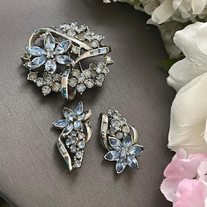 Vintage Signed Coro Blue Crystal Silver tone Brooch Pin and Clip on Earring Set