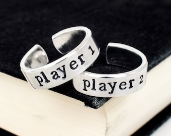 Player 1 & Player 2 Retro Controller Gamer Couple Ring Set