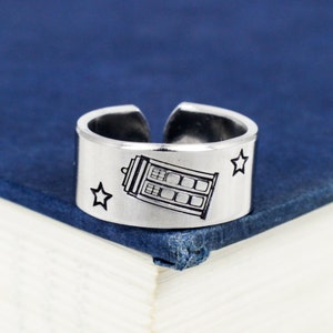 TARDIS Aluminium Ring: Verstellbarer Polizei Box Schmuck
