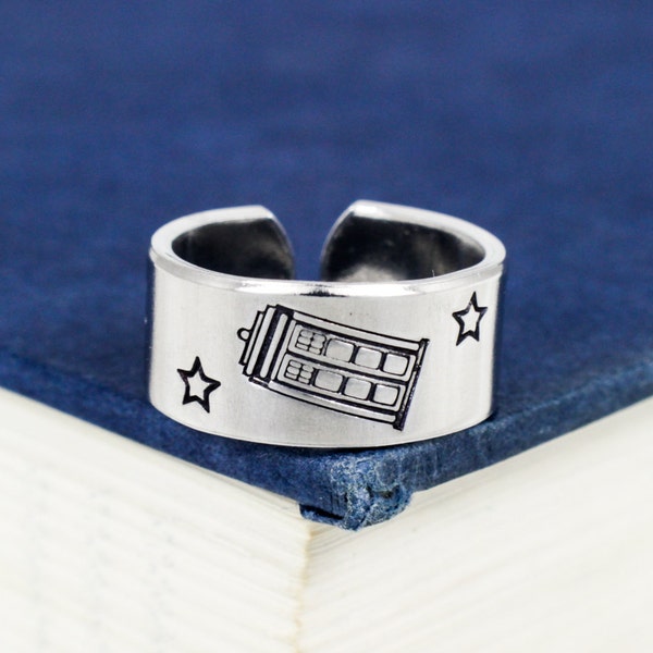 TARDIS Aluminium Ring: Verstellbarer Polizei Box Schmuck