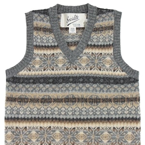 Fairisle Tank Top - 1940s Authentic Vintage Look - Socialite Scottish Wool Knitted Vest Pullover in Pebble Grey - Retro Men&#39;s Knitwear