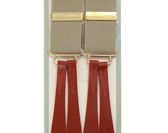 Hosenträger | 1940s handgefertigte Vintage Style Military Style Taupe Y-Back Button Hosenträger mit hellbraunen Lederschlaufen