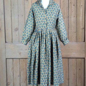 Womens True Vintage Kleid | Badge Print 50er Jahre Langarm Shirt Tailliertes Kleid | Großbritanien 12