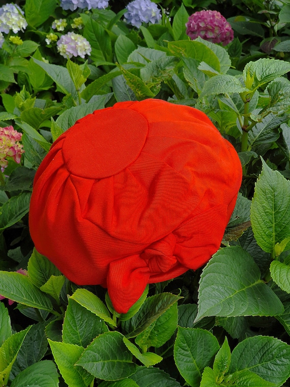 Vintage 1940s Red Beret With Bow Trim